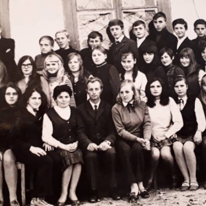 Klasa VIII Szkoły Podstawowej w Łosińcu - czerwiec 1972r.